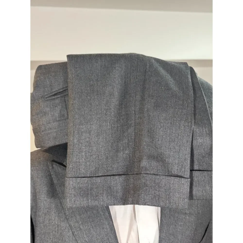 Tom Ford Houndstooth Flannel Wool Silk Peak Lapel Gray Suit 2Pc 52R 42R 37x29